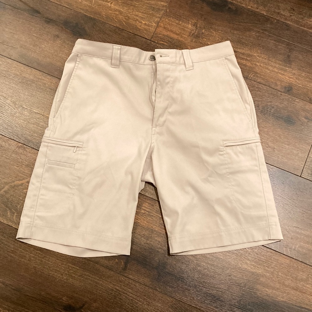 Callaway 32 Tan Golf Shorts